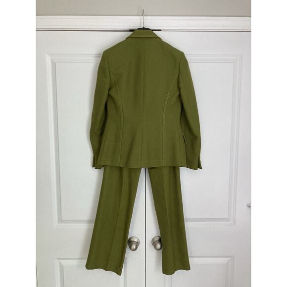 MaxMara Olive Green Blazer and Pants Set - Picture 8 of 15